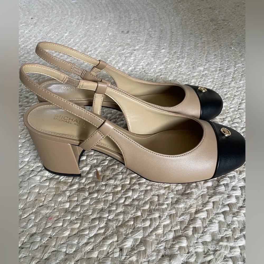 Michael Kors Tan Block Heel Sandals - Picture 8 of 11